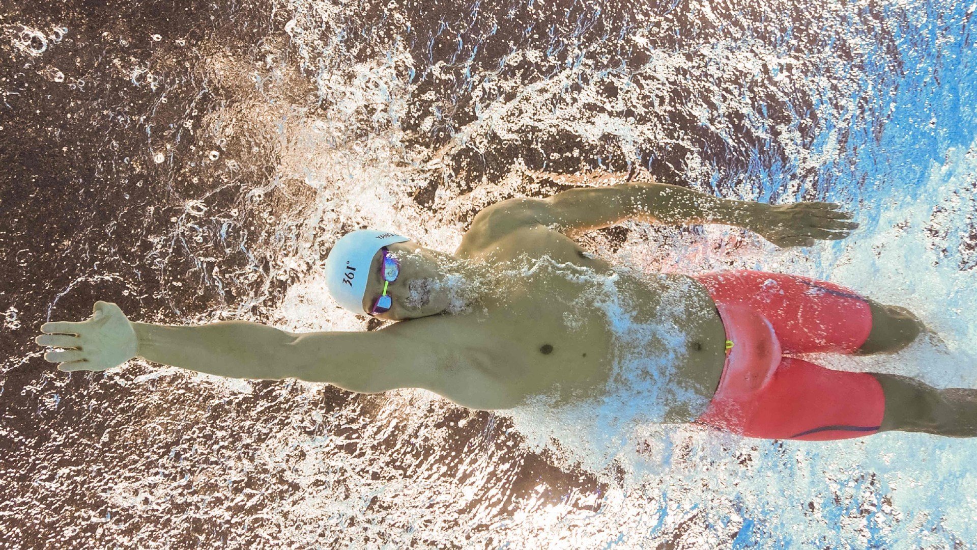 哈兰德意外战胜巴黎圣日耳曼，败北引爆全场！气势如虹延续